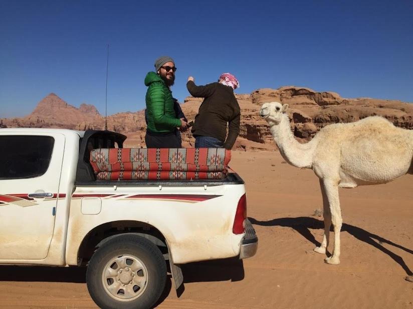 Bubble Tent & Luxury Camp Hotel Wadi Rum Bagian luar foto